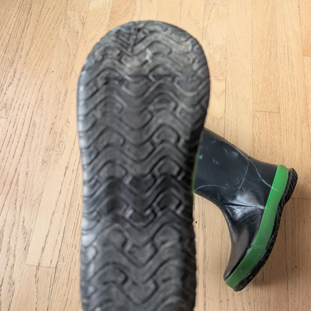 Bogs Kids Baby Blue and Green Rain Boots Size 3